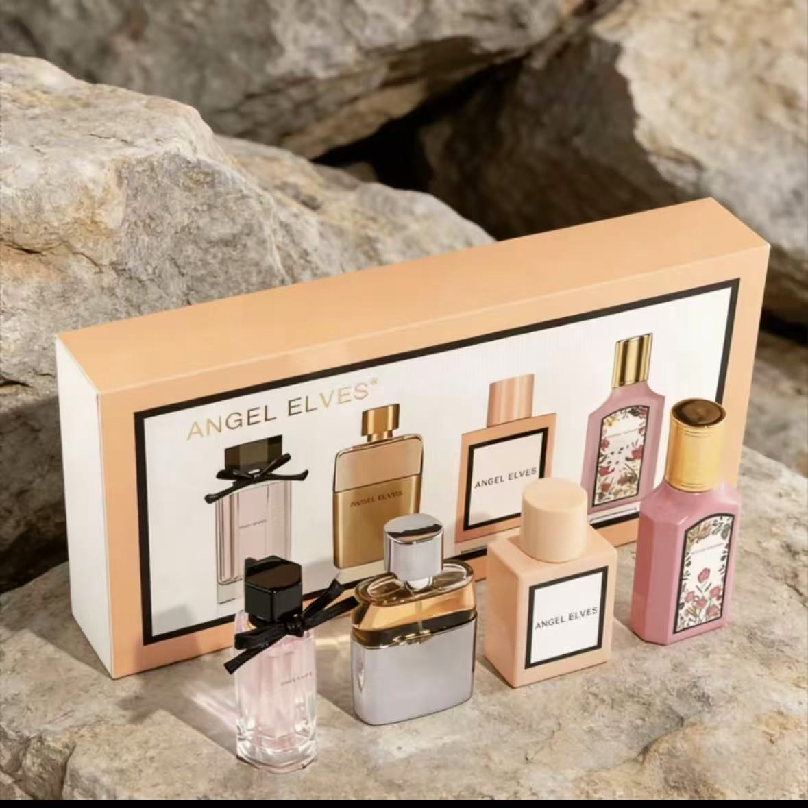 Set Hadiah Parfum Wanita 4 in  - Perfume Fragrance Price ulasan dan harga